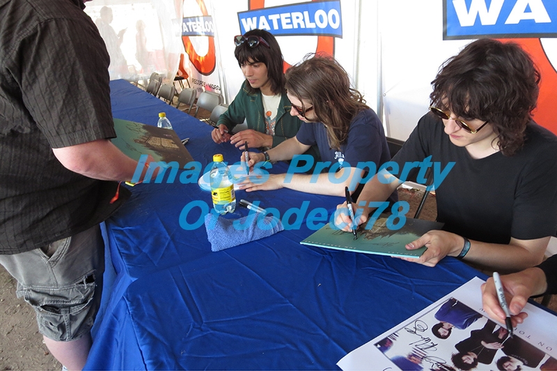 James Bagshaw Signing Autographs for RACC Autograph Collector Randolph Chiang James Bagshaw Signing Autograph for RACC Autograph Collector Randolph Chiang