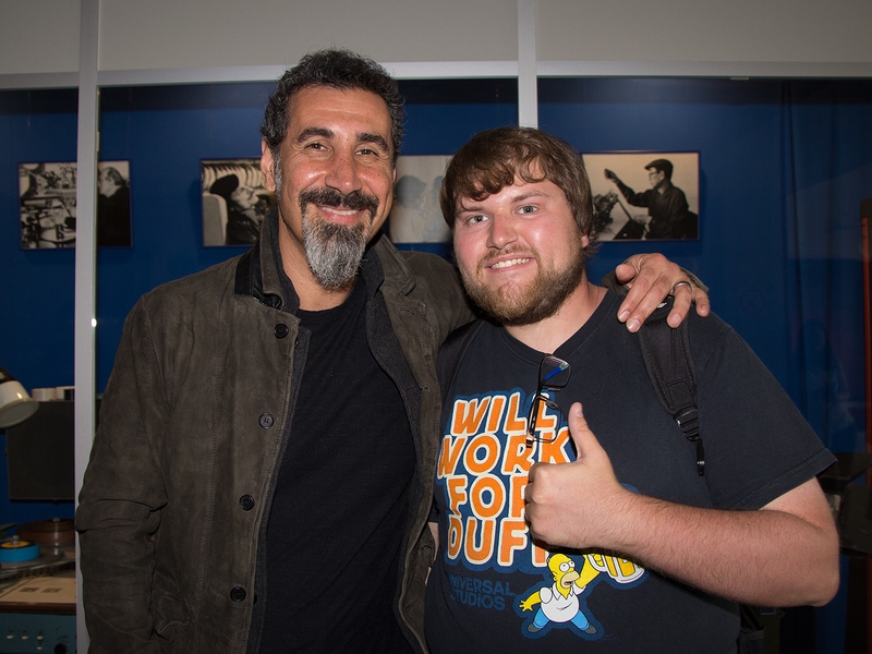 Serj Tankian Photo with RACC Autograph Collector Ilya Zeta Serj Tankian Photo with RACC Autograph Collector Ilya Zeta