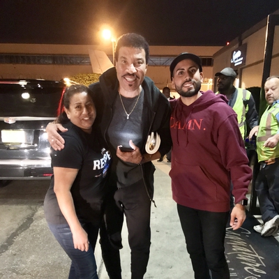 Lionel Richie Autograph Profile