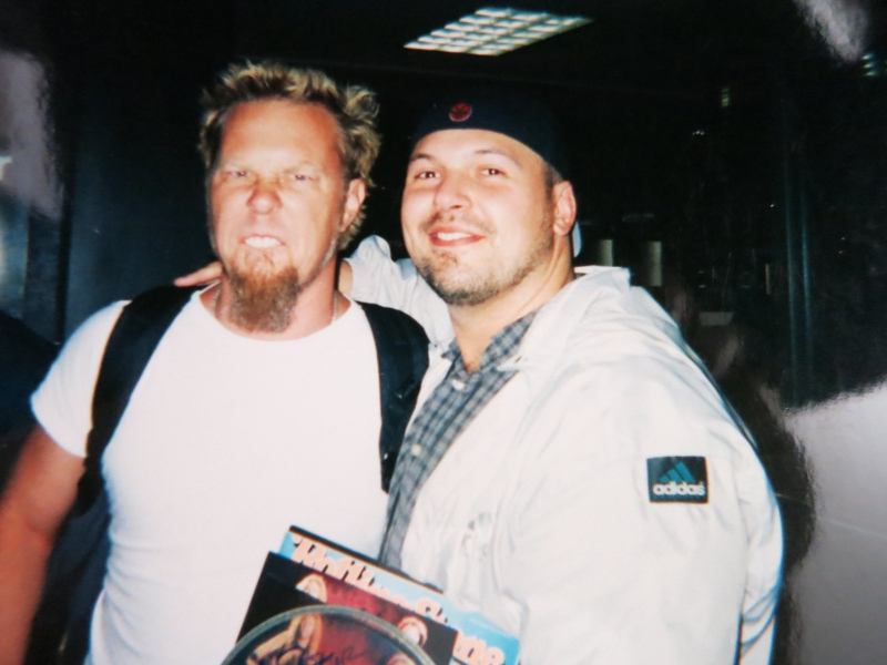 James Hetfield Photo with RACC Autograph Collector Autographs99