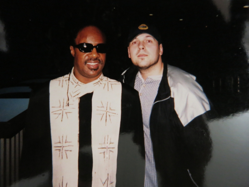 Stevie Wonder Photo with RACC Autograph Collector Autographs99