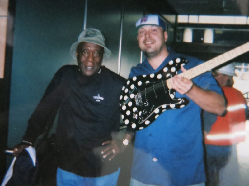 Buddy Guy Photo with RACC Autograph Collector Autographs99