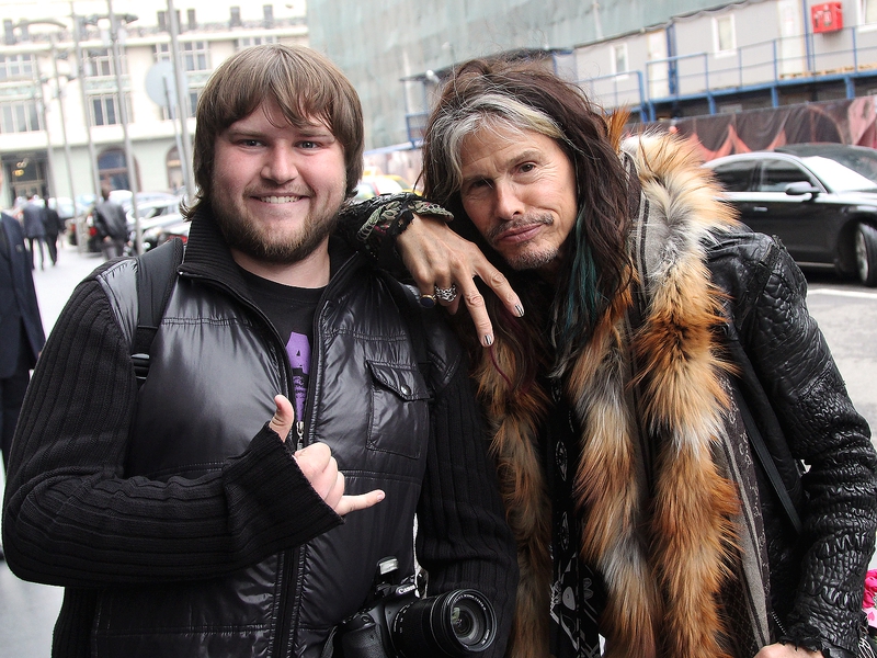 Steven Tyler Photo with RACC Autograph Collector Ilya Zeta