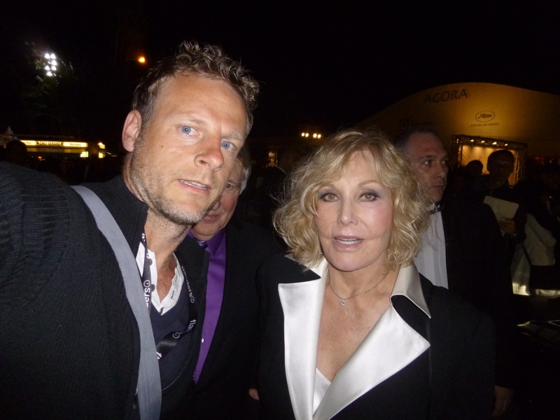 Kim Novak Photo with RACC Autograph Collector AV-Autographs