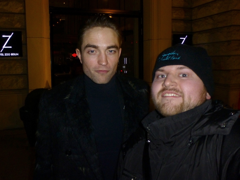 Robert Pattinson Photo with RACC Autograph Collector Ilya Zeta