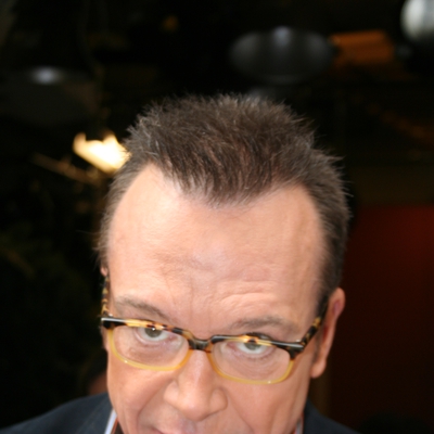 Tom Arnold Autograph Profile