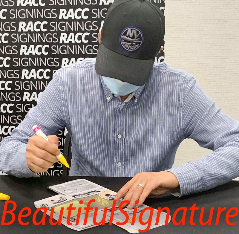 Ralph Macchio Signing Autographs for RACC Autograph Collector Beautiful Signature eBay Ralph Macchio Signing Autograph for RACC Autograph Collector Beautiful Signature eBay