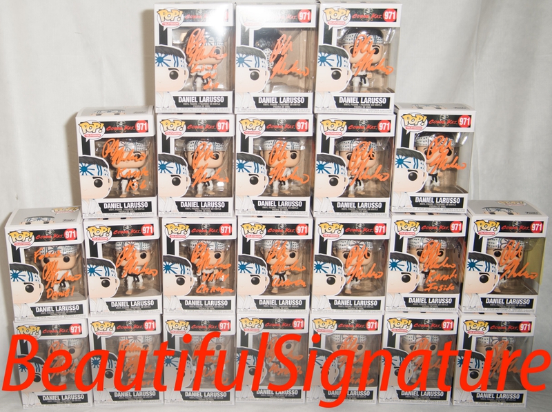Ralph Macchio Signing Autographs for RACC Autograph Collector Beautiful Signature eBay Ralph Macchio Signing Autograph for RACC Autograph Collector Beautiful Signature eBay
