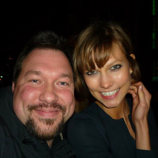 Karlie Kloss Photo with RACC Autograph Collector RB-Autogramme Berlin