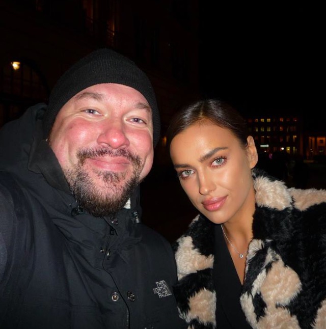 Irina Shayk Photo with RACC Autograph Collector RB-Autogramme Berlin Irina Shayk Photo with RACC Autograph Collector RB-Autogramme Berlin