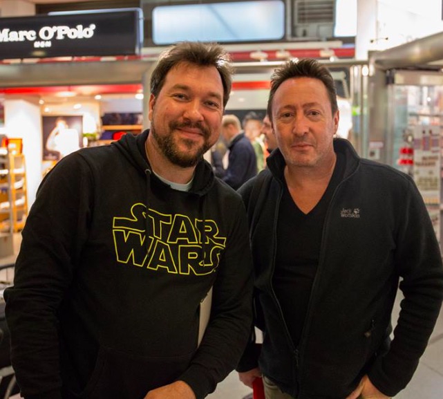 Julian Lennon Photo with RACC Autograph Collector RB-Autogramme Berlin