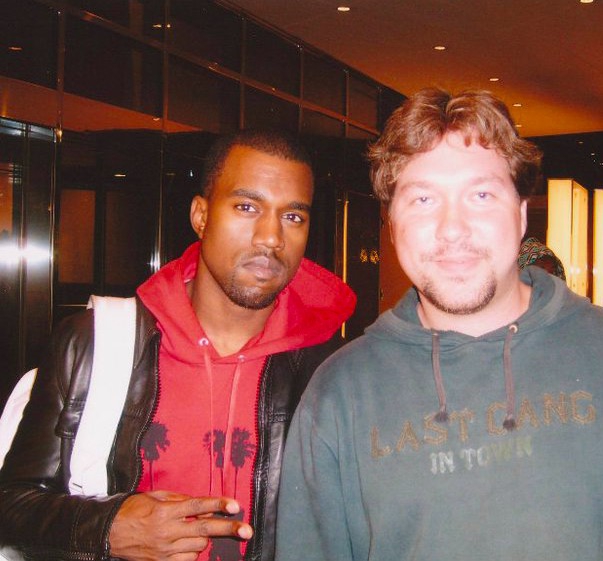 Kanye West Photo with RACC Autograph Collector RB-Autogramme Berlin Kanye West Photo with RACC Autograph Collector RB-Autogramme Berlin