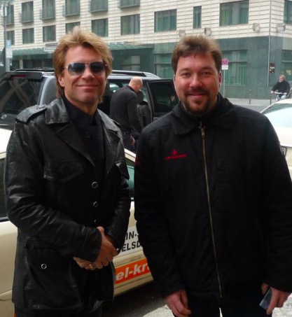 Jon Bon Jovi Photo with RACC Autograph Collector RB-Autogramme Berlin