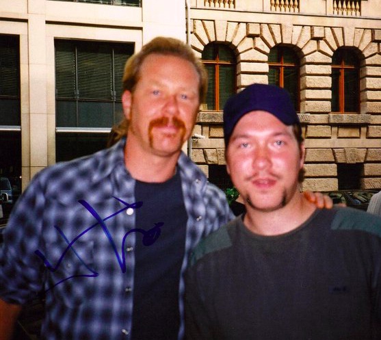 James Hetfield Photo with RACC Autograph Collector RB-Autogramme Berlin