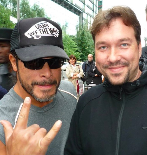 Robert Trujillo Photo with RACC Autograph Collector RB-Autogramme Berlin Robert Trujillo Photo with RACC Autograph Collector RB-Autogramme Berlin