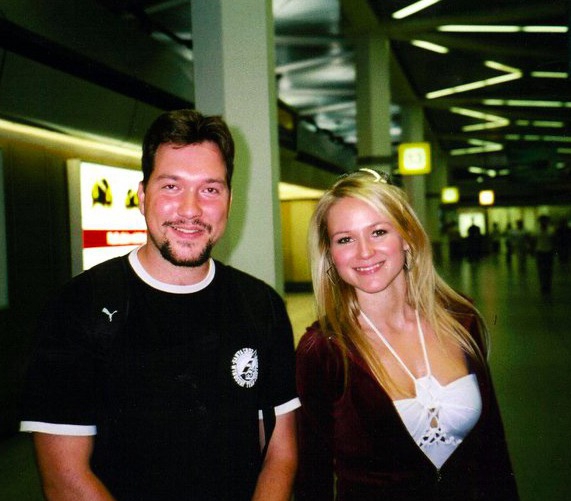 Jewel Kilcher Photo with RACC Autograph Collector RB-Autogramme Berlin