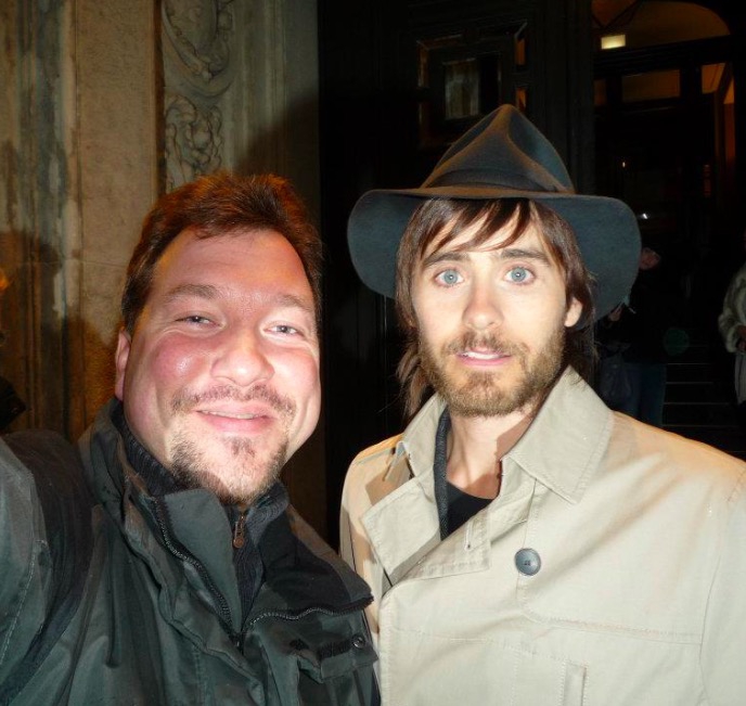 Jared Leto Photo with RACC Autograph Collector RB-Autogramme Berlin