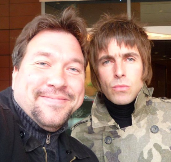 Liam Gallagher Photo with RACC Autograph Collector RB-Autogramme Berlin