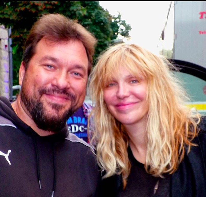 Courtney Love Photo with RACC Autograph Collector RB-Autogramme Berlin