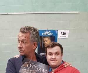 Sean Pertwee