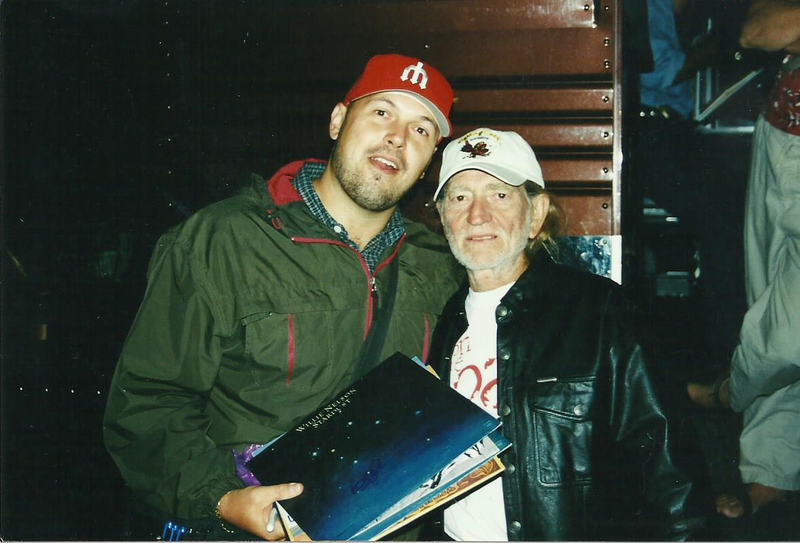 Willie Nelson Photo with RACC Autograph Collector Autographs99