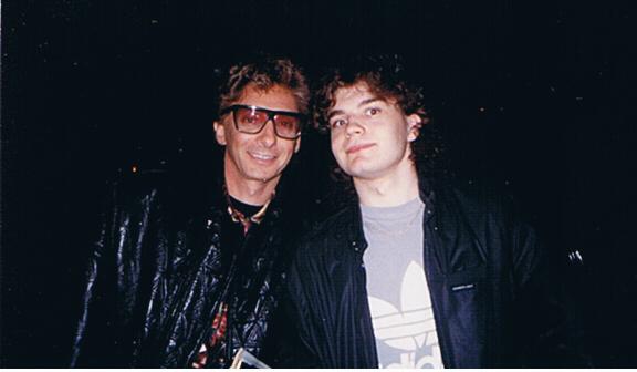 Barry Manilow Photo with RACC Autograph Collector bpautographs Barry Manilow Photo with RACC Autograph Collector bpautographs