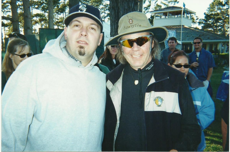 Neil Young Photo with RACC Autograph Collector Autographs99