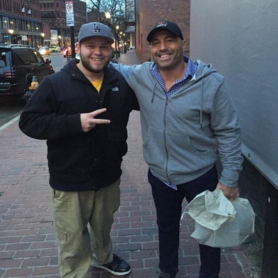 Joe Rogan Autograph Profile