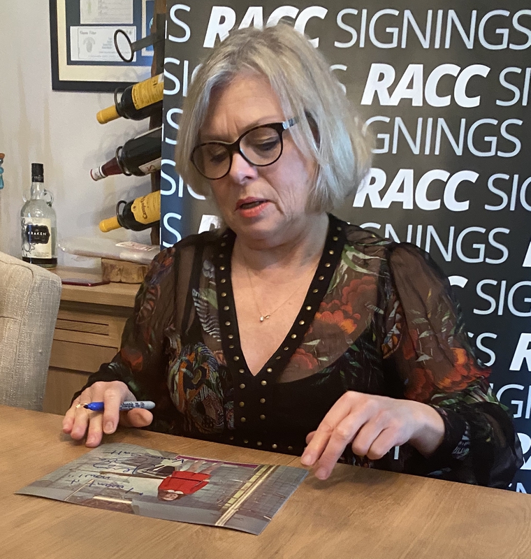 Julie Dawn Cole Signing Autographs for RACC Autograph Collector Framing History Julie Dawn Cole Signing Autograph for RACC Autograph Collector Framing History