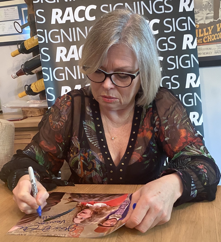 Julie Dawn Cole Signing Autographs for RACC Autograph Collector Framing History Julie Dawn Cole Signing Autograph for RACC Autograph Collector Framing History
