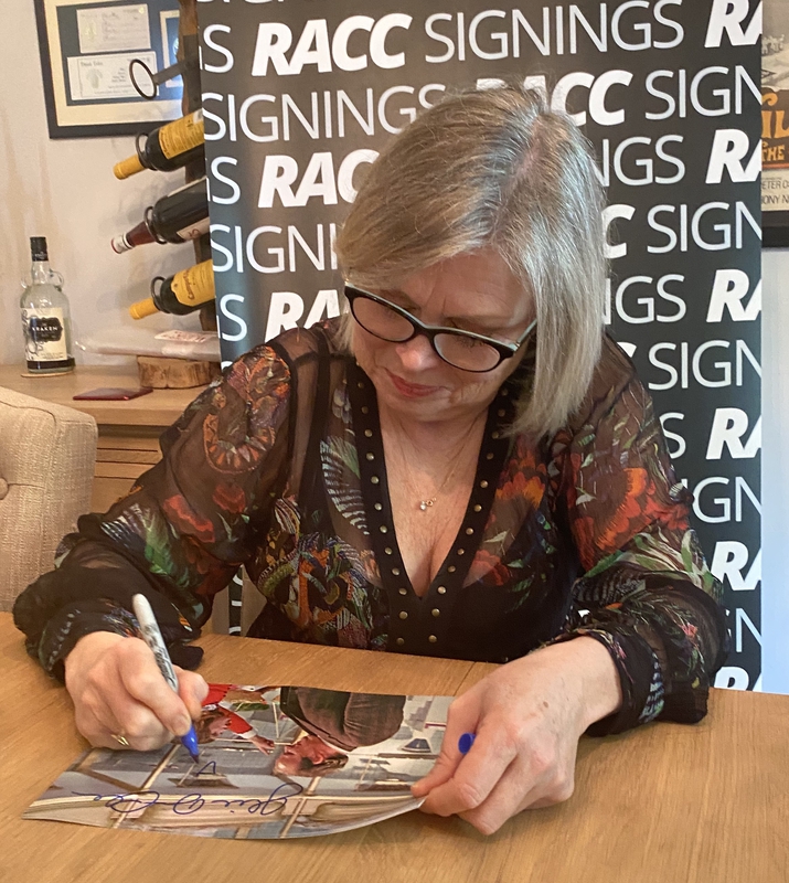 Julie Dawn Cole Signing Autographs for RACC Autograph Collector Framing History Julie Dawn Cole Signing Autograph for RACC Autograph Collector Framing History