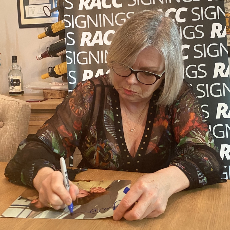 Julie Dawn Cole Signing Autographs for RACC Autograph Collector Framing History Julie Dawn Cole Signing Autograph for RACC Autograph Collector Framing History