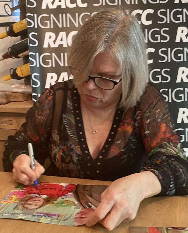 Julie Dawn Cole Signing Autographs for RACC Autograph Collector Framing History Julie Dawn Cole Signing Autograph for RACC Autograph Collector Framing History
