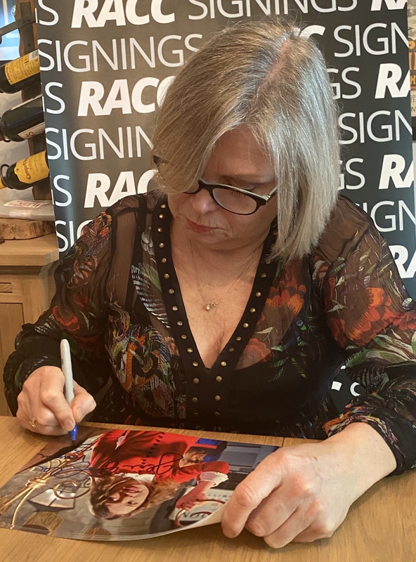 Julie Dawn Cole Signing Autographs for RACC Autograph Collector Framing History Julie Dawn Cole Signing Autograph for RACC Autograph Collector Framing History