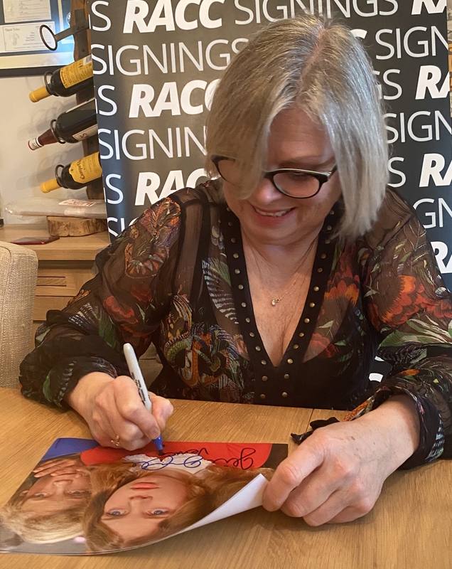 Julie Dawn Cole Signing Autographs for RACC Autograph Collector Framing History Julie Dawn Cole Signing Autograph for RACC Autograph Collector Framing History