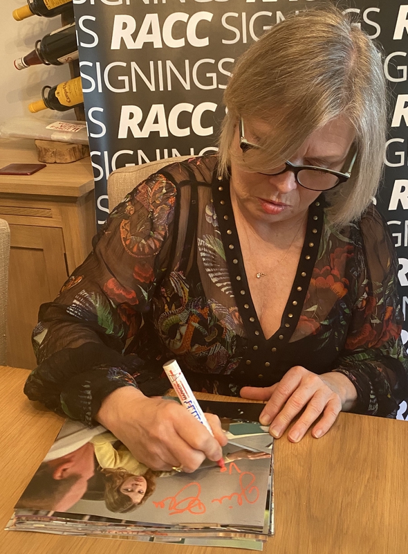 Julie Dawn Cole Signing Autographs for RACC Autograph Collector Framing History Julie Dawn Cole Signing Autograph for RACC Autograph Collector Framing History