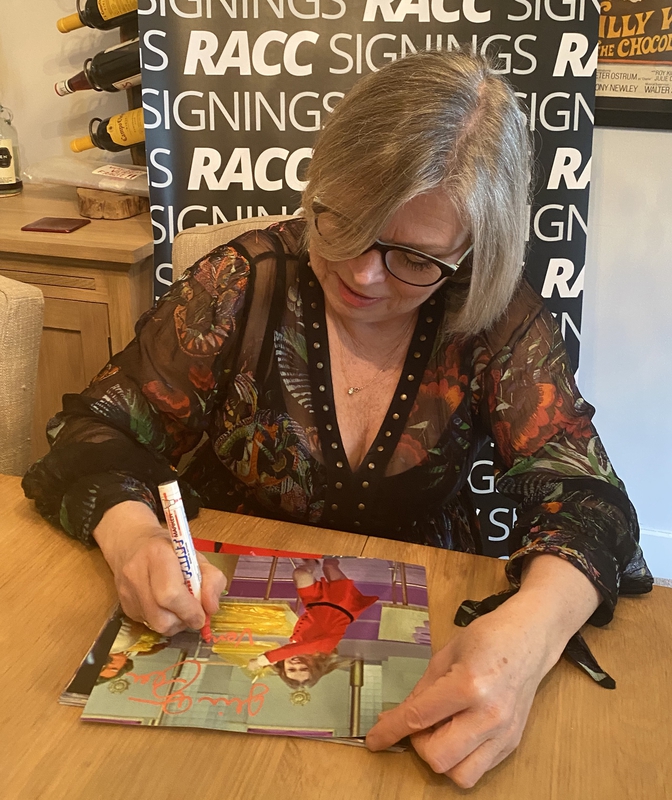 Julie Dawn Cole Signing Autographs for RACC Autograph Collector Framing History Julie Dawn Cole Signing Autograph for RACC Autograph Collector Framing History