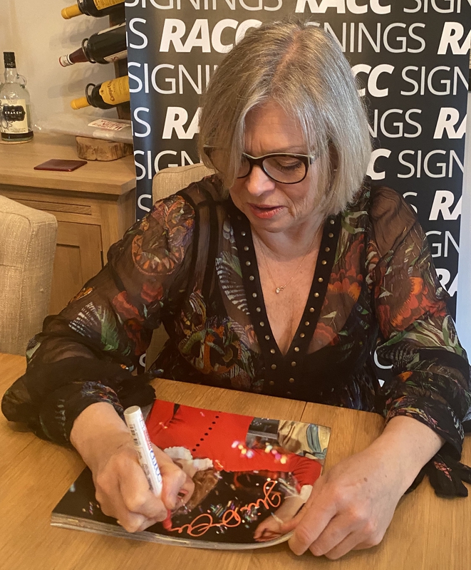Julie Dawn Cole Signing Autographs for RACC Autograph Collector Framing History Julie Dawn Cole Signing Autograph for RACC Autograph Collector Framing History