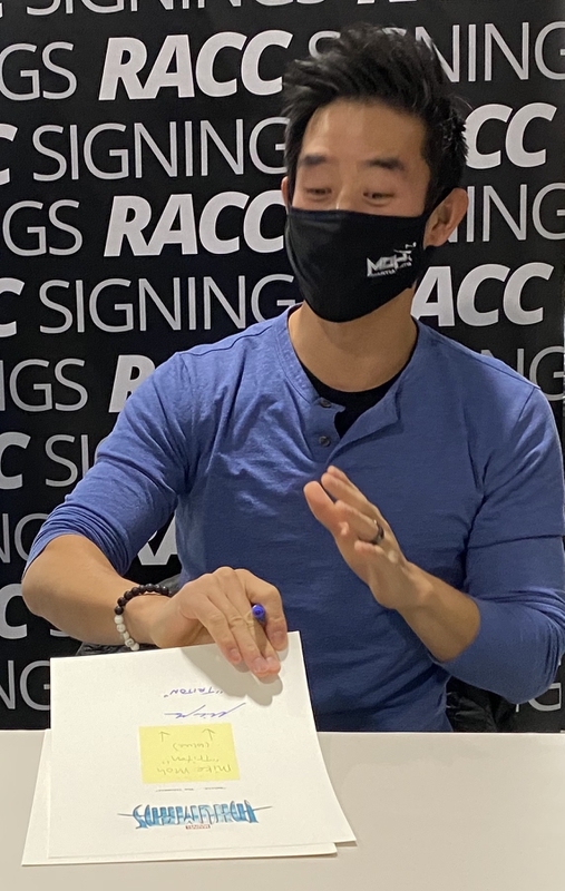 Mike Moh Signing Autographs for RACC Autograph Collector Framing History Mike Moh Signing Autograph for RACC Autograph Collector Framing History