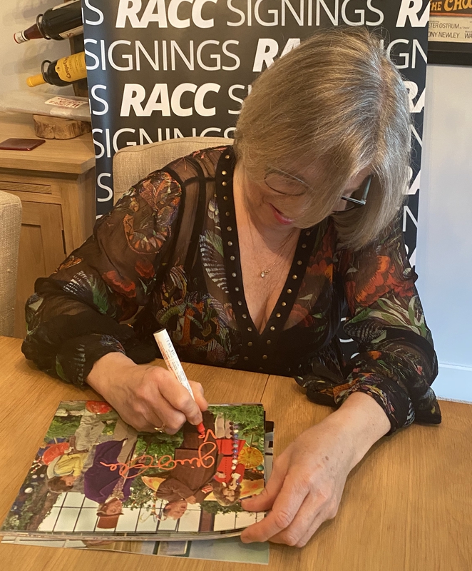 Julie Dawn Cole Signing Autographs for RACC Autograph Collector Framing History Julie Dawn Cole Signing Autograph for RACC Autograph Collector Framing History