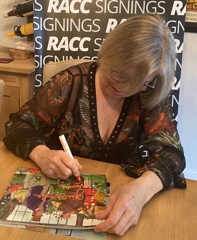 Julie Dawn Cole Signing Autographs for RACC Autograph Collector Framing History Julie Dawn Cole Signing Autograph for RACC Autograph Collector Framing History