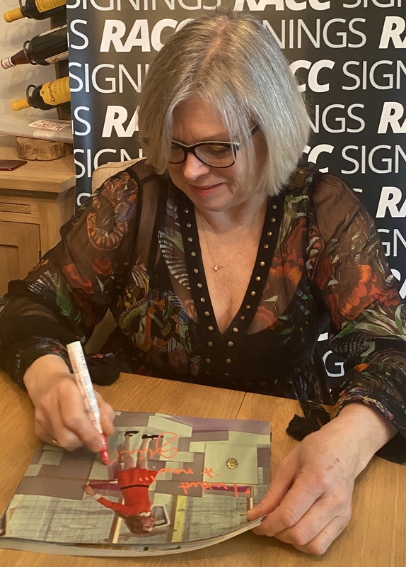 Julie Dawn Cole Signing Autographs for RACC Autograph Collector Framing History Julie Dawn Cole Signing Autograph for RACC Autograph Collector Framing History
