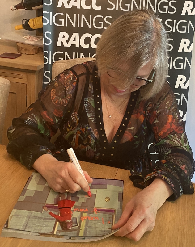 Julie Dawn Cole Signing Autographs for RACC Autograph Collector Framing History Julie Dawn Cole Signing Autograph for RACC Autograph Collector Framing History