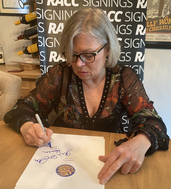 Julie Dawn Cole Signing Autographs for RACC Autograph Collector Framing History Julie Dawn Cole Signing Autograph for RACC Autograph Collector Framing History