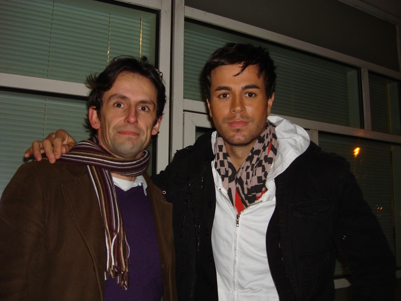 Enrique Iglesias Photo with RACC Autograph Collector CB Autographs