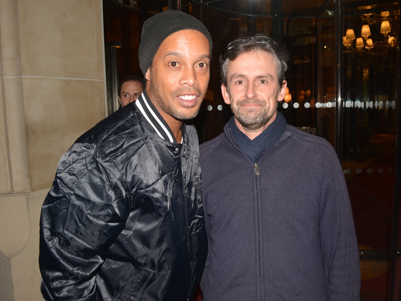 Ronaldinho Photo with RACC Autograph Collector CB Autographs