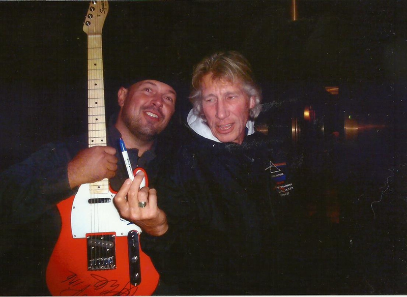 Roger Waters Photo with RACC Autograph Collector Autographs99