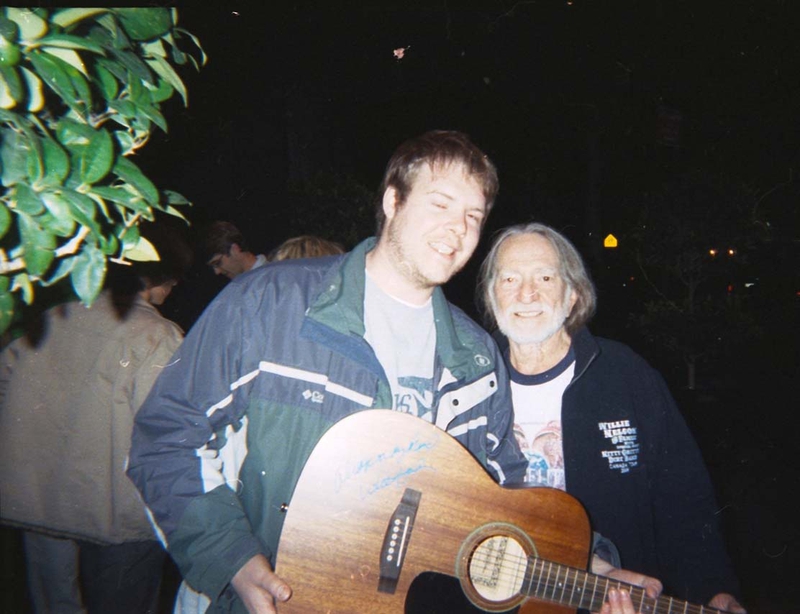 Willie Nelson Photo with RACC Autograph Collector Shark’s Treasures