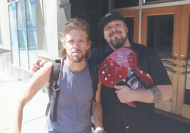 Taylor Hawkins Photo with RACC Autograph Collector Autographs99 Taylor Hawkins Photo with RACC Autograph Collector Autographs99