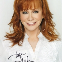Reba McEntyre signed item